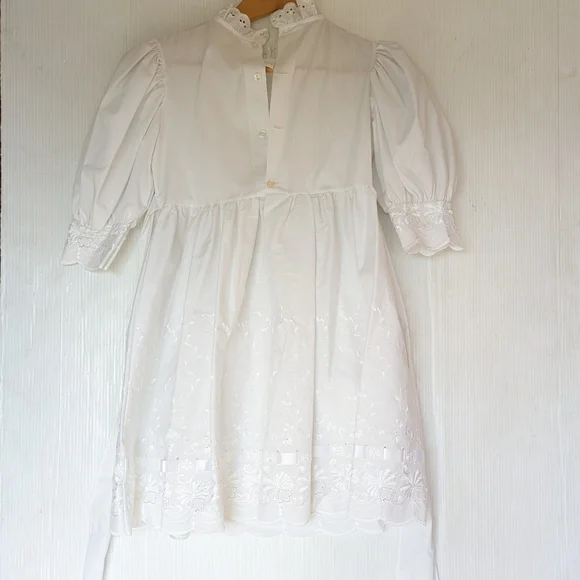 VINTAGE Madonna girls white eyelet lace trimmed embroidered white ruffle dress - Picture 11 of 11